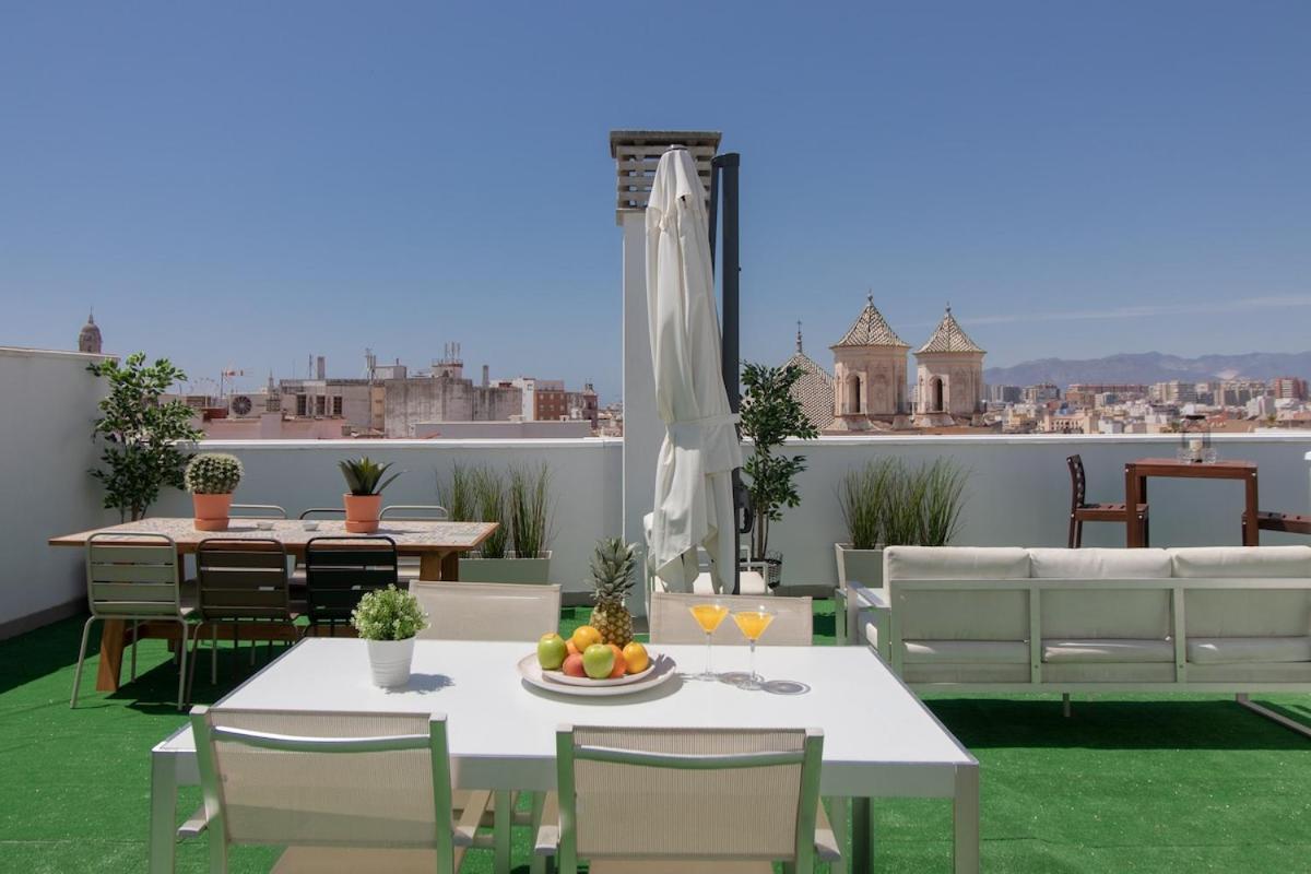 C56 - Studio With Amazing Terrace In The Centre Málaga Eksteriør bilde